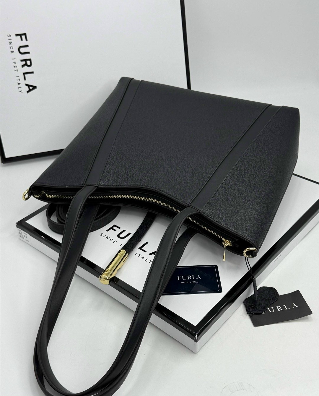 сумка furla,сумка женская furla,сумка шоппер фурла,сумка furla capriccio,сумка тоут furla