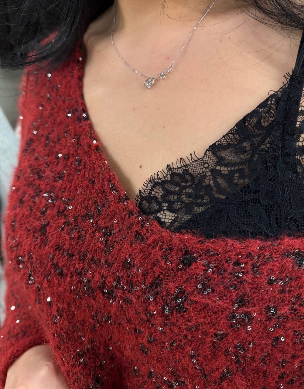 джемпер из мохера на шелке с пайетками,джемпер с пайетками,джемпер вязаный женский крупной вязки с пайетками бордовый,блестящий джемпер,свитер из ангоры с пайетками микро