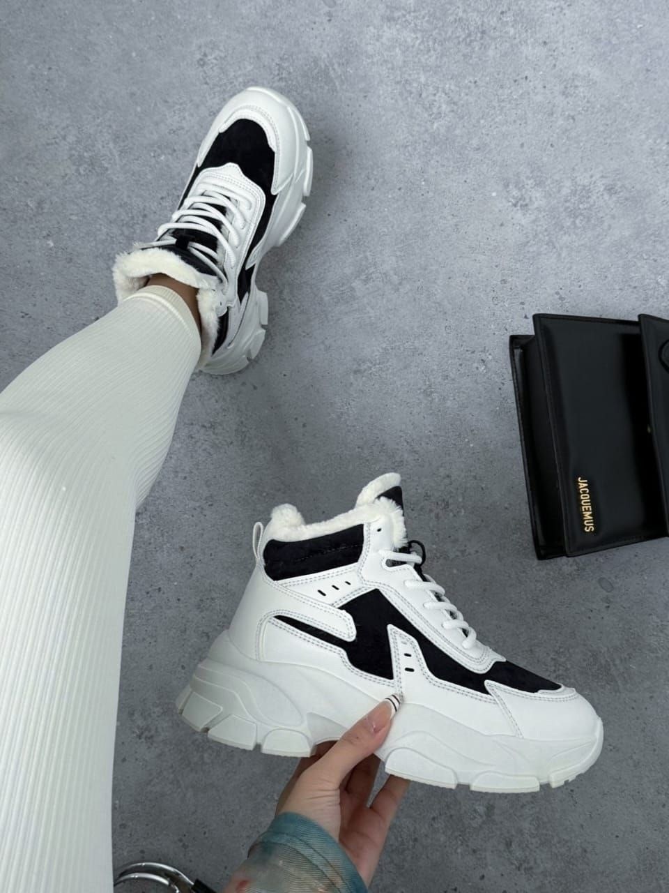 ,черные кроссовки,кроссовки женскиe,теплые кроссовки,кроссовки черные женские