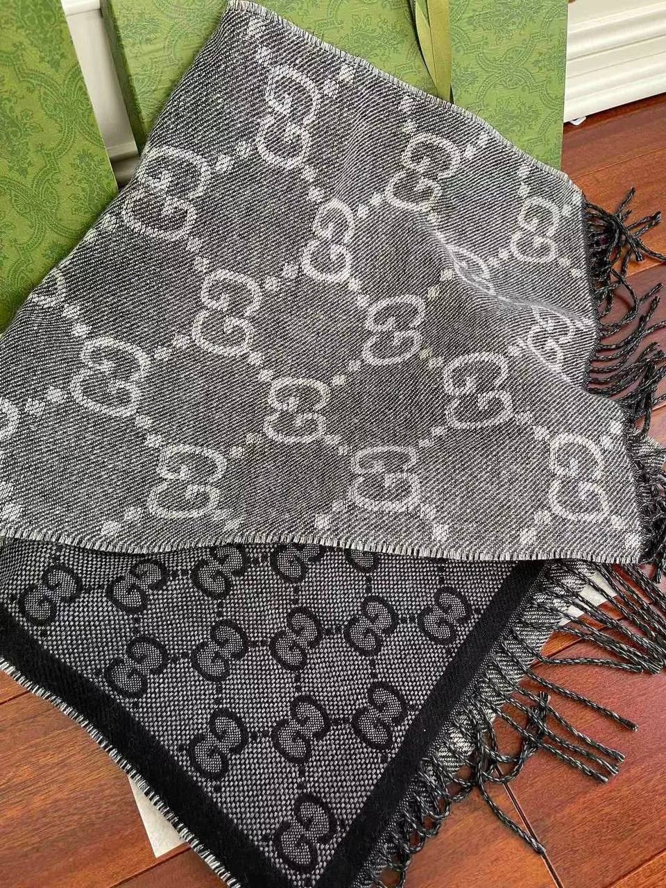 палантин gucci,шарф gucci,шерстяной шарф gucci,шарф гуччи оригинал,женский шарф от gucci