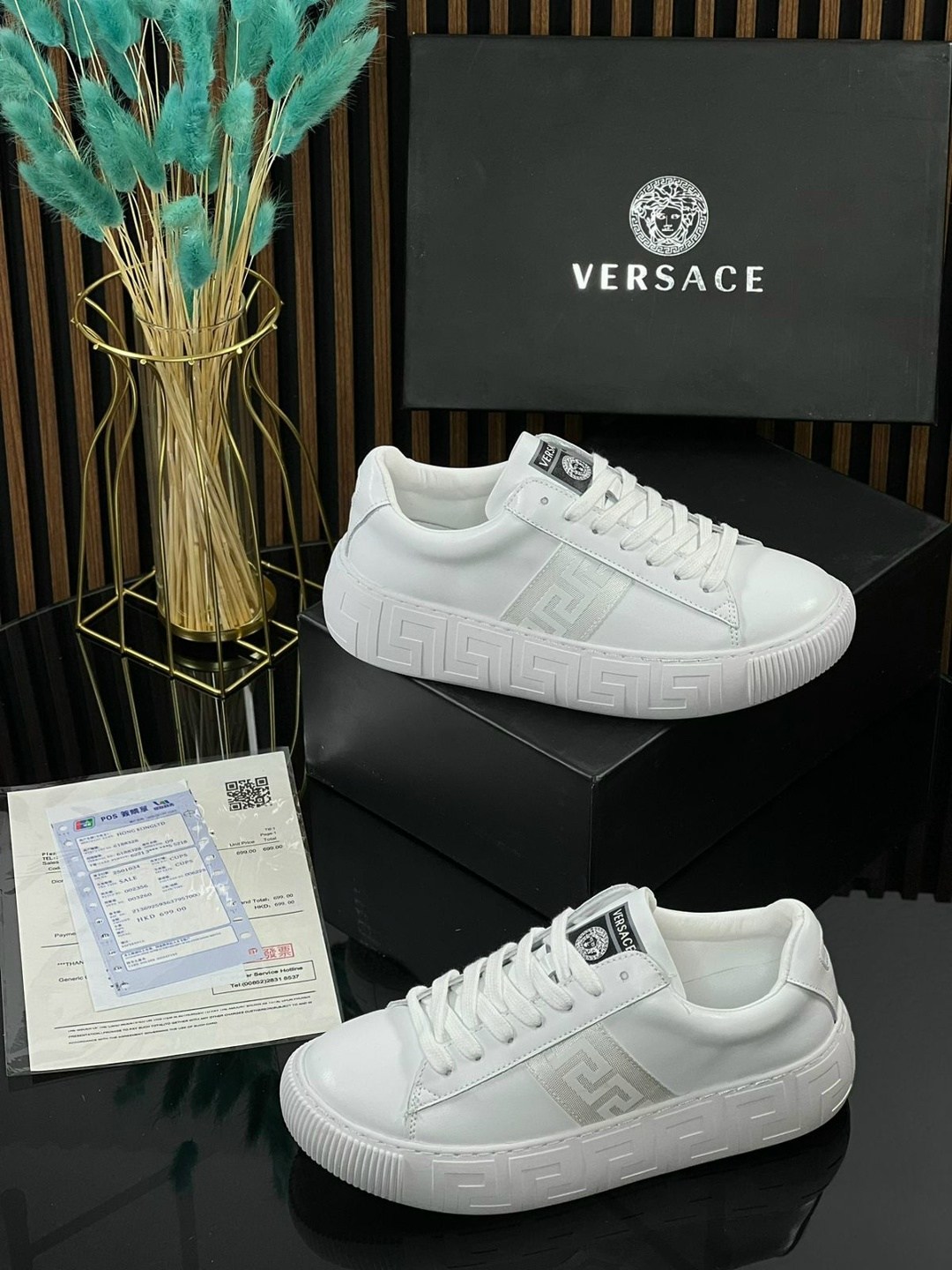 ,versace кроссовки,кроссовки версаче,кроссовки версаче черно золотые,низкие кроссовки