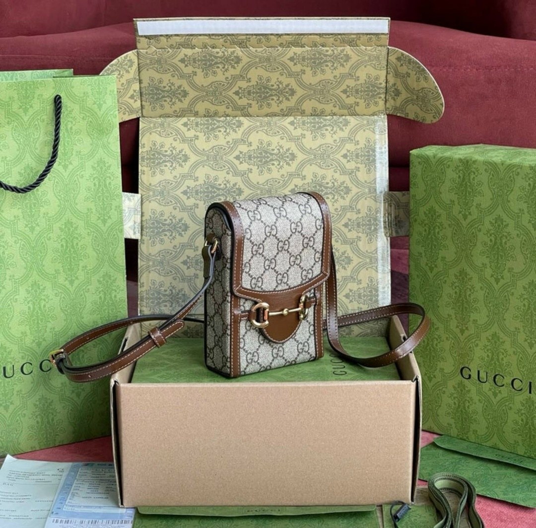 сумка gucci,gucci сумка на плечо,сумка гуччи кросс боди,женская сумка на gucci,сумка gucci horsebit 1955