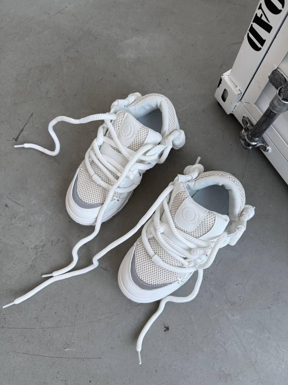 кроссовки женские,белые кроссовки,,белые кроссовки женские,массивные кроссовки