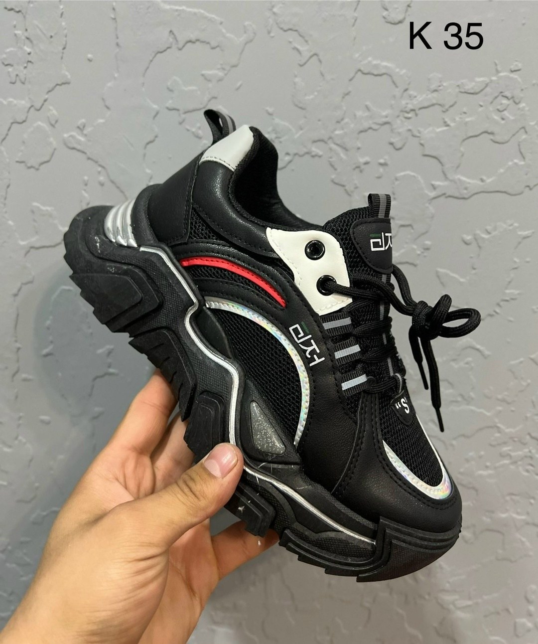 женские кроссовки,,повседневные кроссовки,кроссовки,модные кроссовки