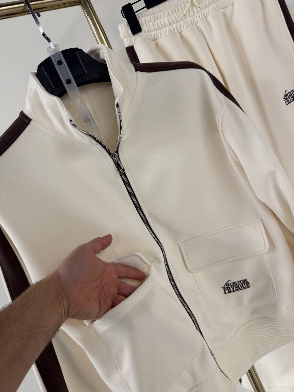 palm angels tracksuit,спортивный костюм miu miu,модные костюмы,красные спортивные костюмы,спортивный костюм palm angels