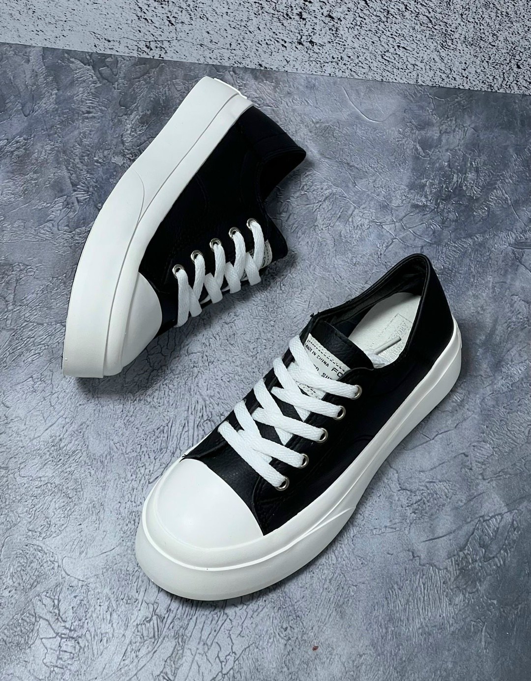 чёрные кеды с белой подошвой женские,,кроссовки на толстой подошве,кожаные кеды,черные кеды с белой подошвой