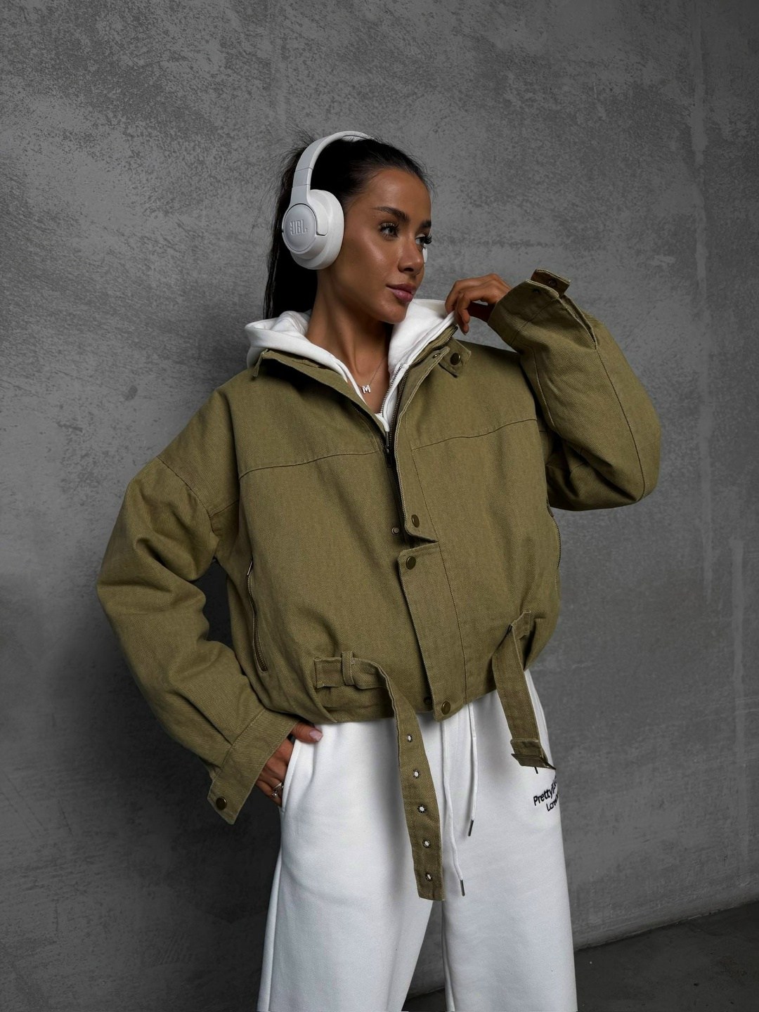 куртка бомбер,повседневная куртка,куртка оверсайз,куртка с карманами,куртка бомбер осенняя win denim88-92 цвет коричневый