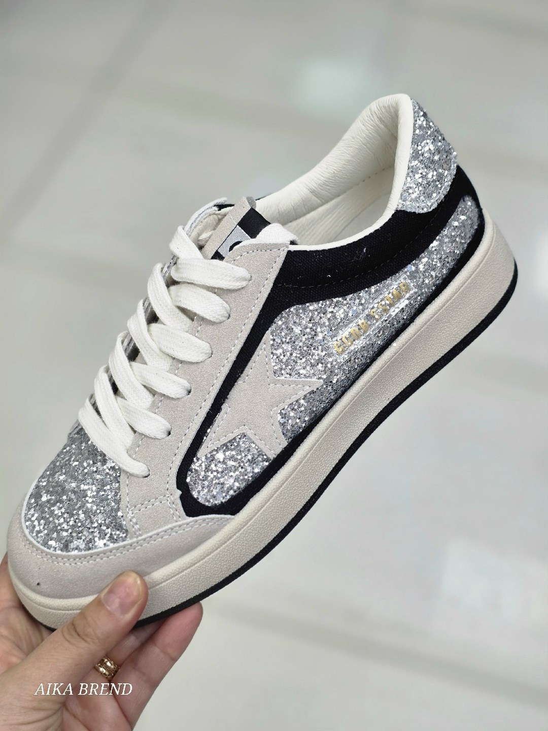 кроссовки golden goose с пайетками на платформе,кеды женские golden goose,,кеды golden goose,кроссовки