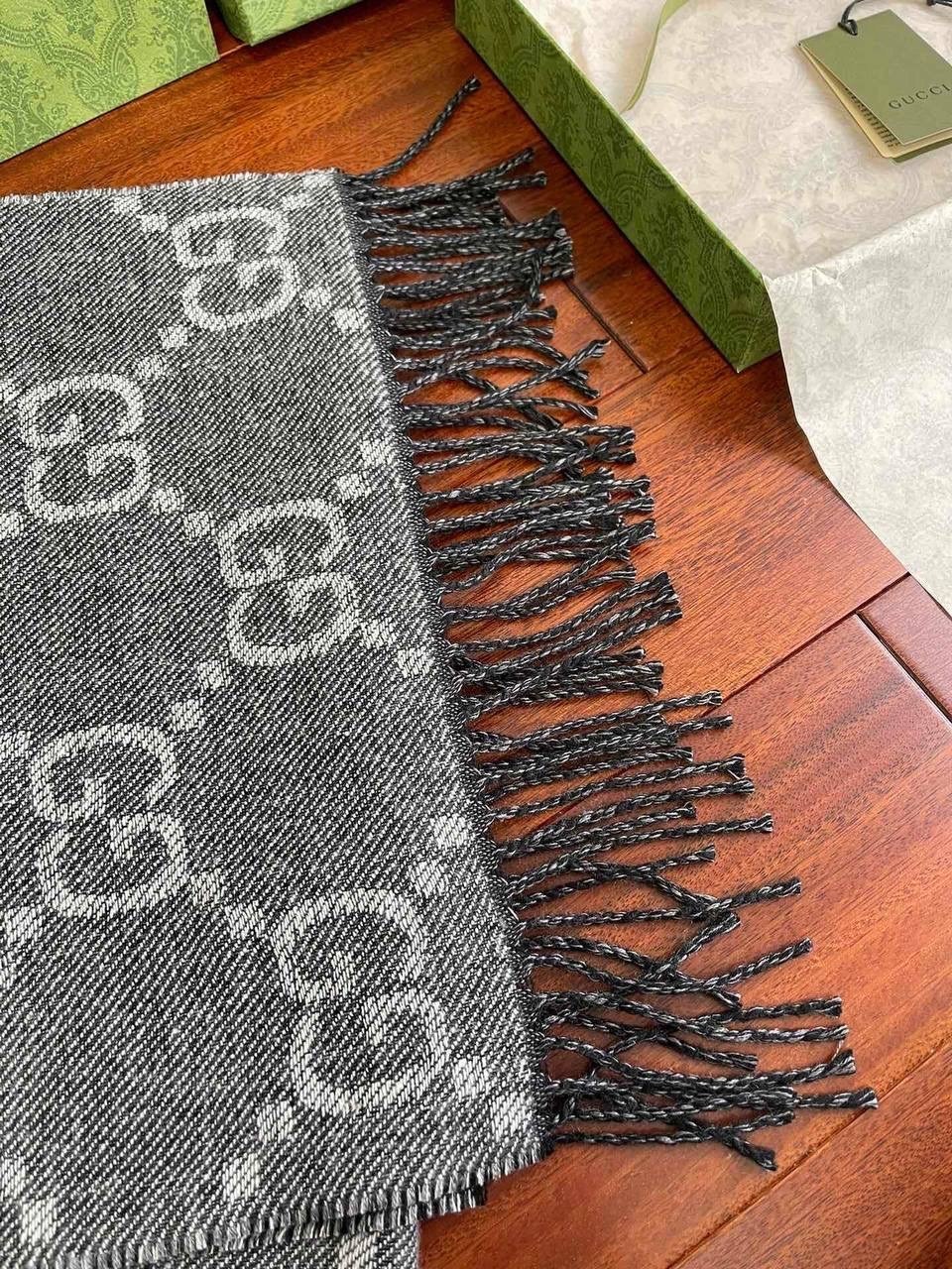 палантин gucci,шарф gucci,шерстяной шарф gucci,шарф гуччи оригинал,женский шарф от gucci