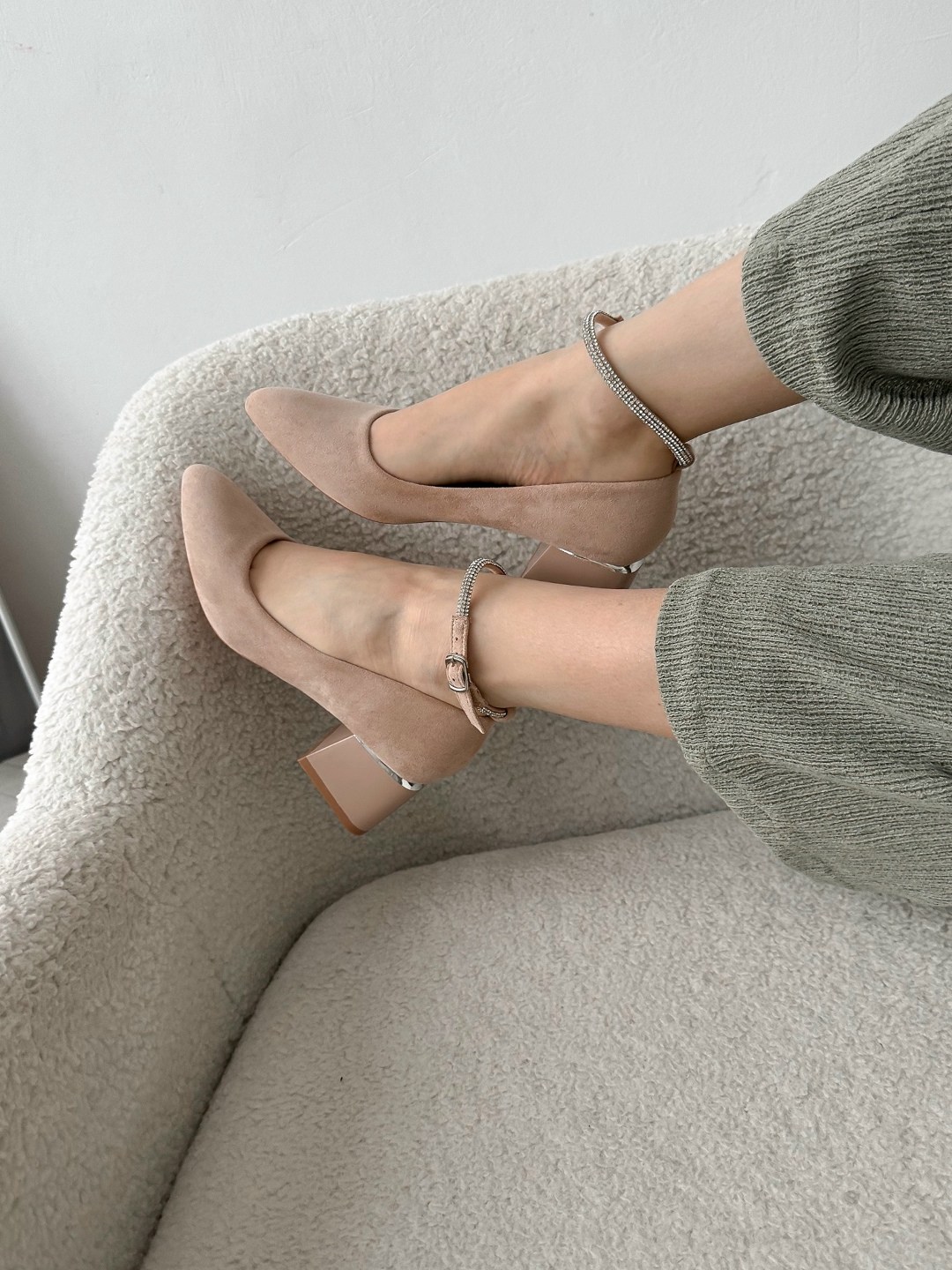 туфли женские на каблуках,туфли лодочки на широком каблуке,туфли бежевые,каблуки туфли,бежевые туфли на маленьком каблуке