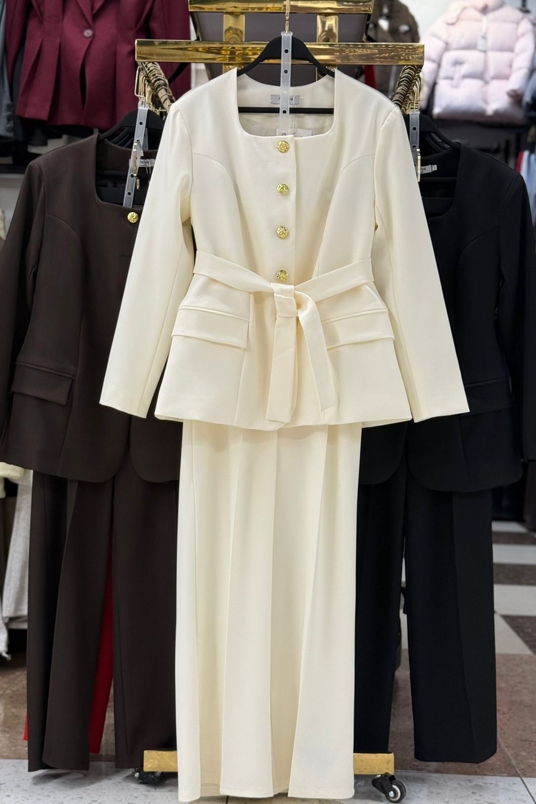 брючный костюм,женский брючный костюм,брючный костюм vilena 646 красный,костюм с брюками,вечерние брючные костюмы