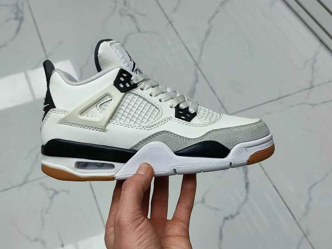 кроссовки nike air jordan 4 retro,кроссовки мужские nike air jordan 4 белый,кроссовки air jordan 4 retro,кроссовки nike air jordan 4,кроссовки женский мужской