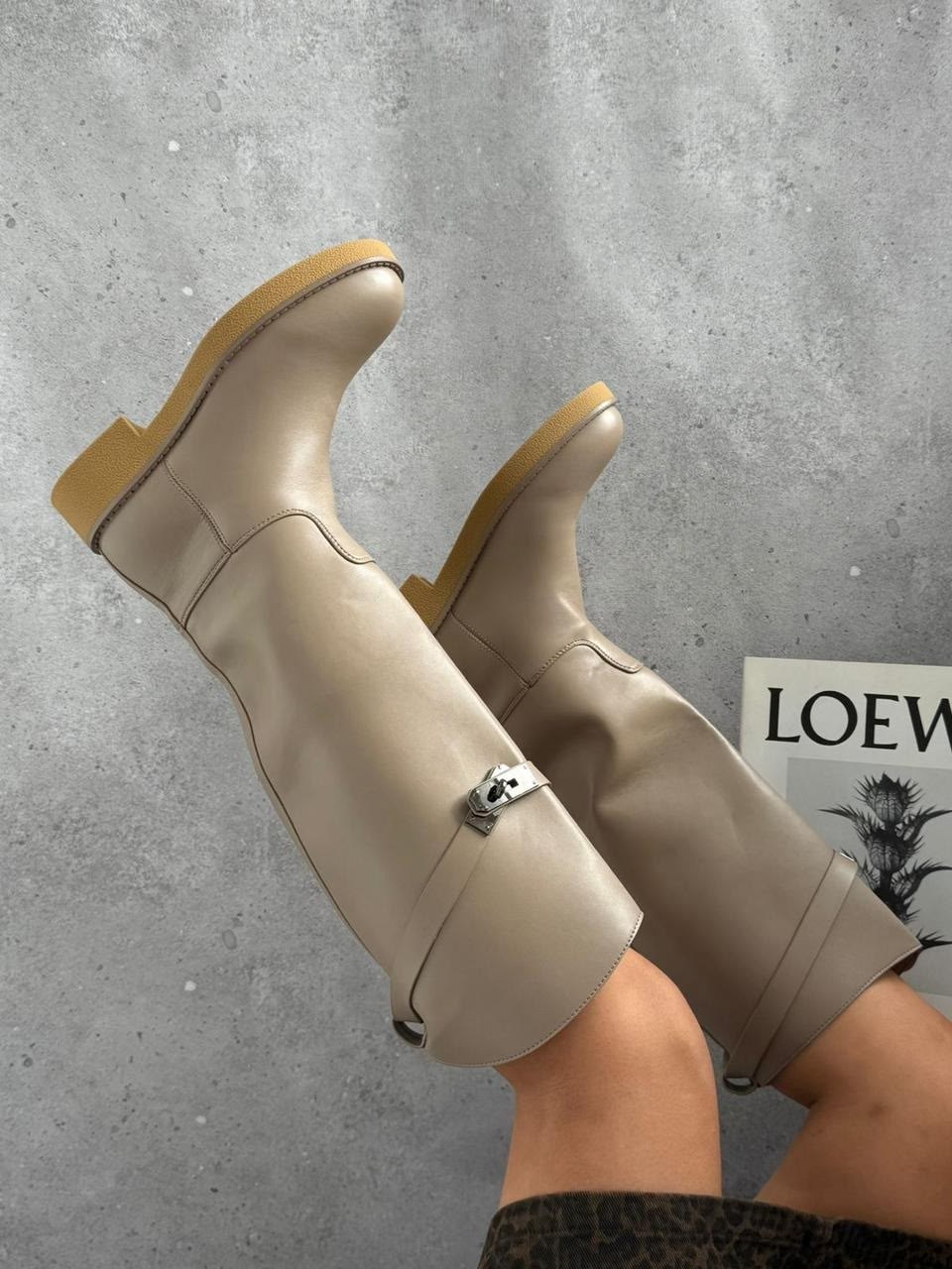 ,женские сапоги,сапоги,стильные сапоги,сапоги бежевые