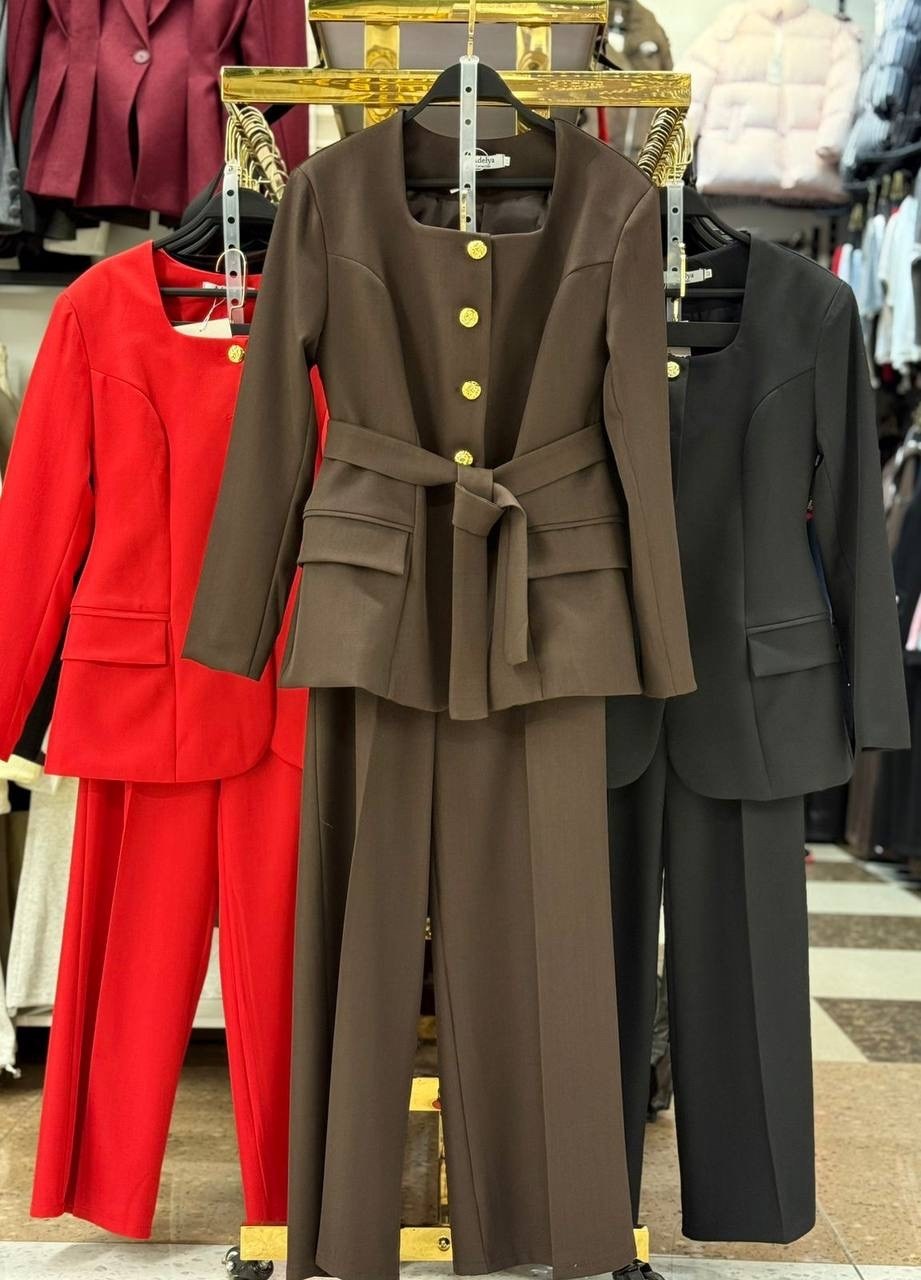 женские брючные костюмы,повседневный женский костюм в деловом стиле,женские костюмы,женский деловой костюм,брючный костюм офисный