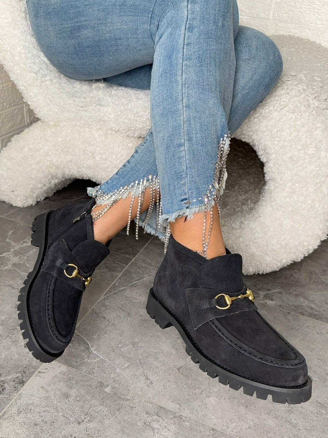 лоферы gucci,замшевые мокасины гуччи первые,женские лоферы gucci,лоферы замшевый,женские замшевые черные ботинки gucci