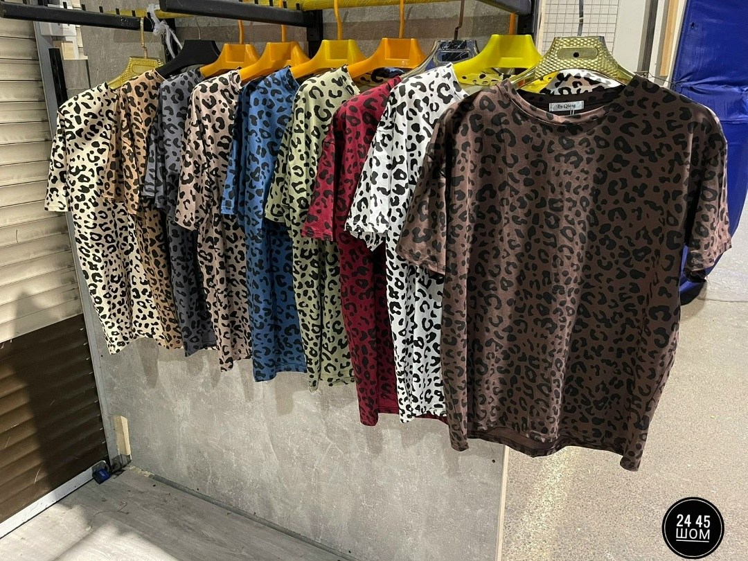 футболка с леопардовым принтом,леопардовая футболка,женская футболка с леопардовым принтом,женская летняя футболка леопардовый короткий рукав,женская футболка с леопардовым принтом и коротким рукавом