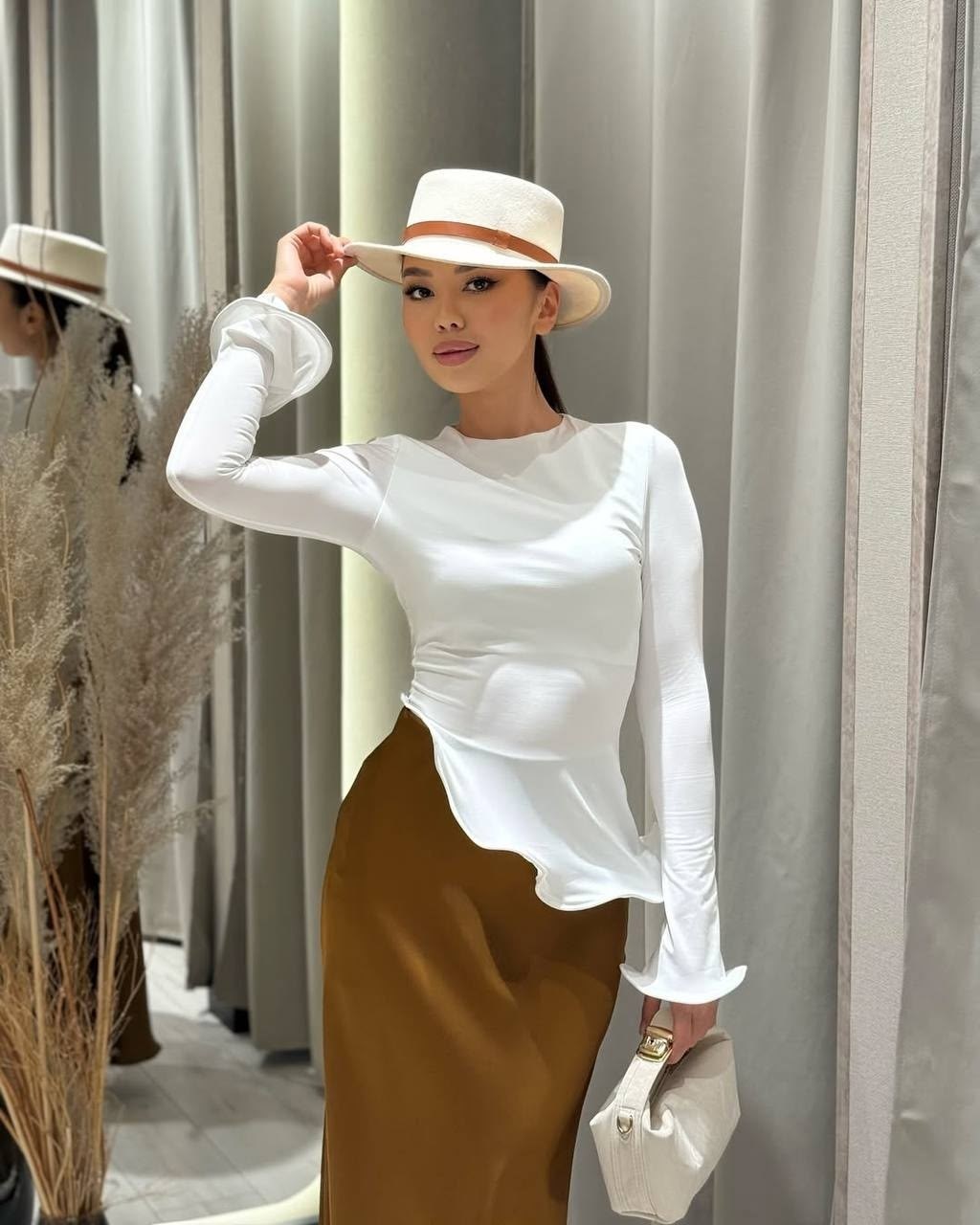 атласная юбка,юбка с высокой талией,длинная юбка,стильные наряды