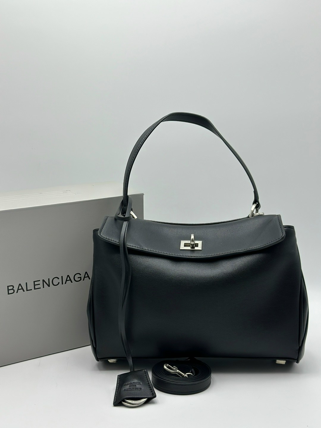 сумка женская balenciaga,сумка balenciaga,сумка balenciaga натуральная кожа 35-24 см,сумка balenciaga rodeo,женская сумка rodeo balenciaga