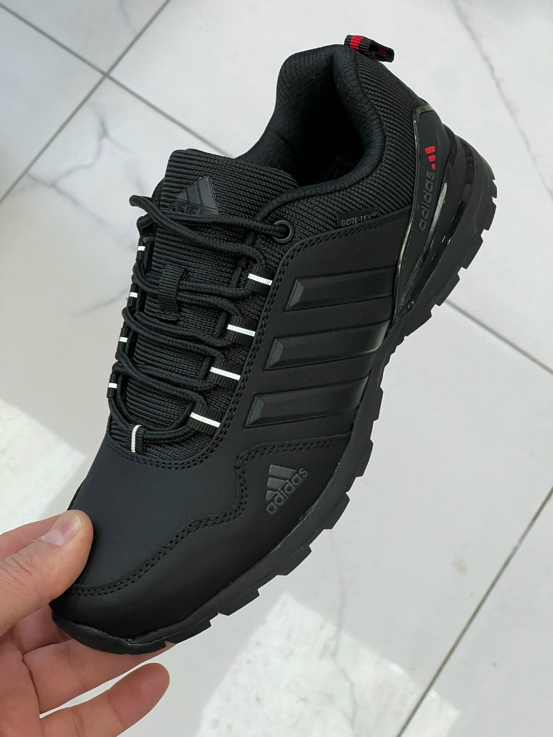 кроссовки adidas climaproof зимние черные,кроссовки адидас терекс мужские кожаные,кроссовки adidas мужские,термо кроссовки adidas climaproof мужские адидас чёрные климапруф,кроссовки adidas