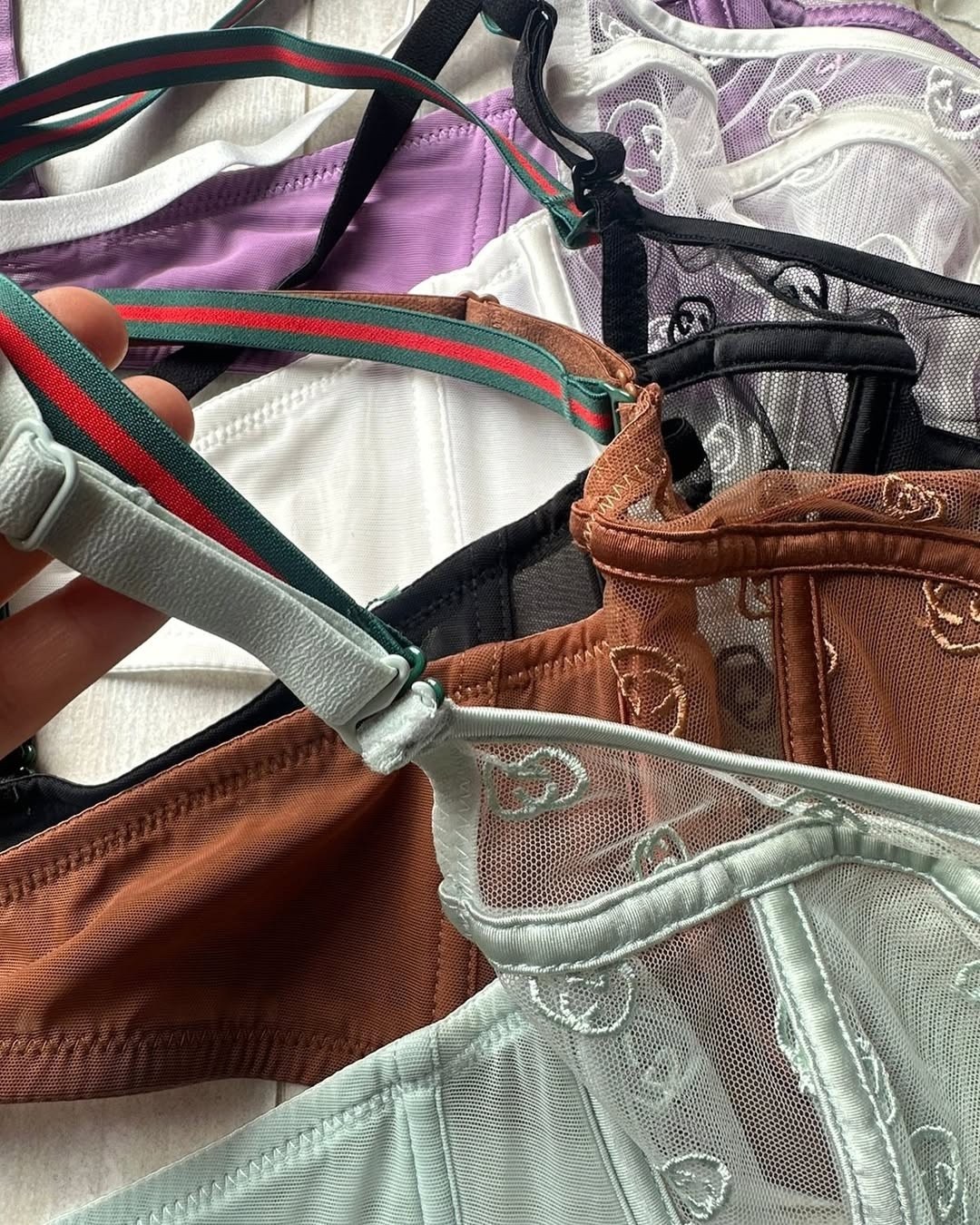 комплект женского нижнего белья,комплект нижнего белья,нижне бельё женское,комплект сексуального нижнего белья,комплект с бюстгальтером