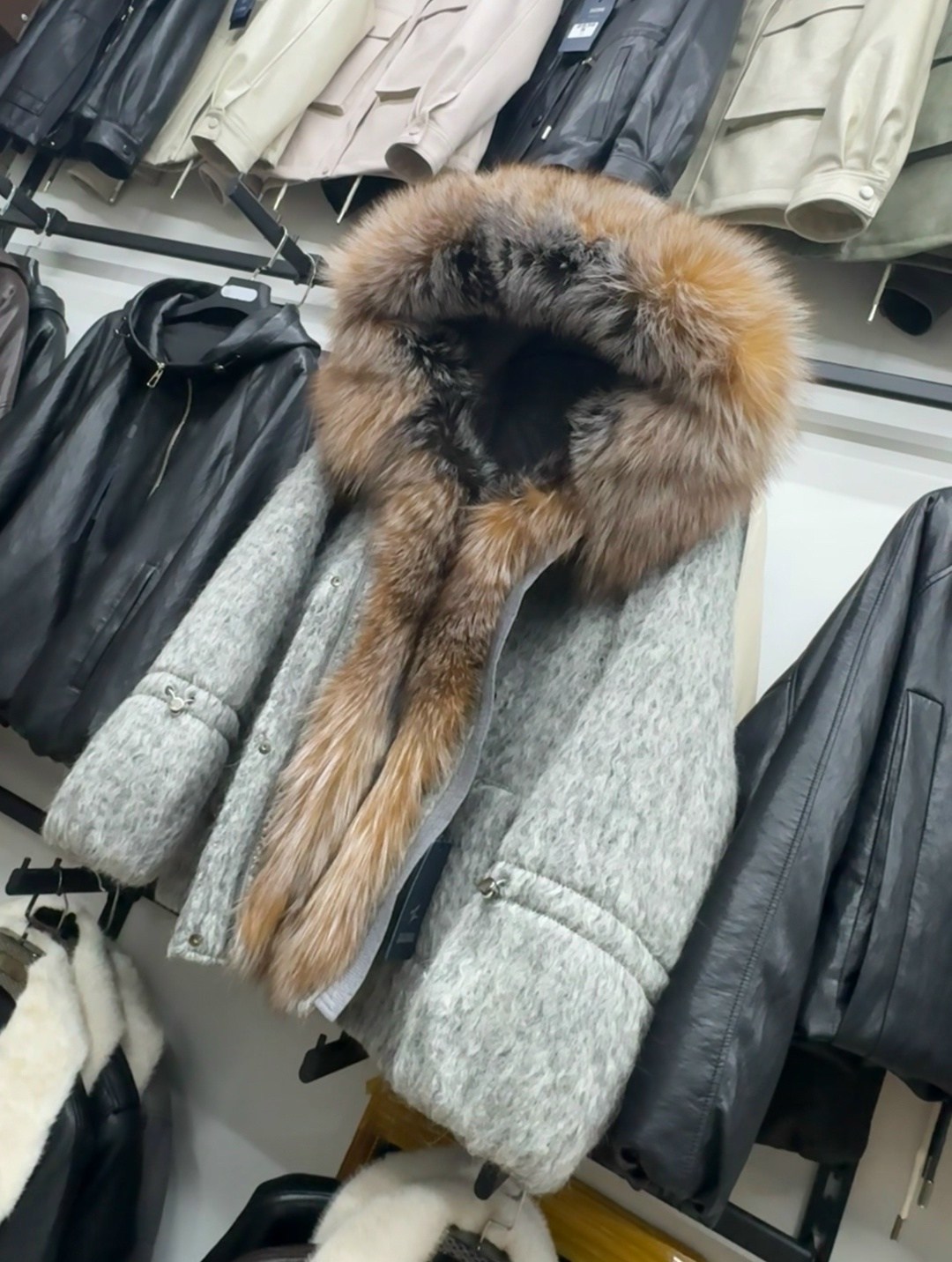 зимняя куртка полупальто с натуральным мехом лисы oksana utova brand,,женская куртка,зимняя куртка