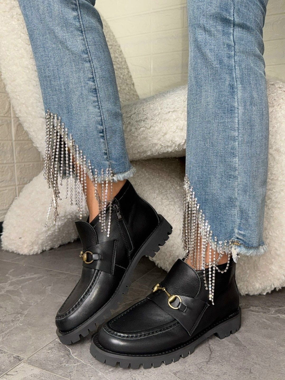 лоферы gucci,замшевые мокасины гуччи первые,женские лоферы gucci,лоферы замшевый,женские замшевые черные ботинки gucci