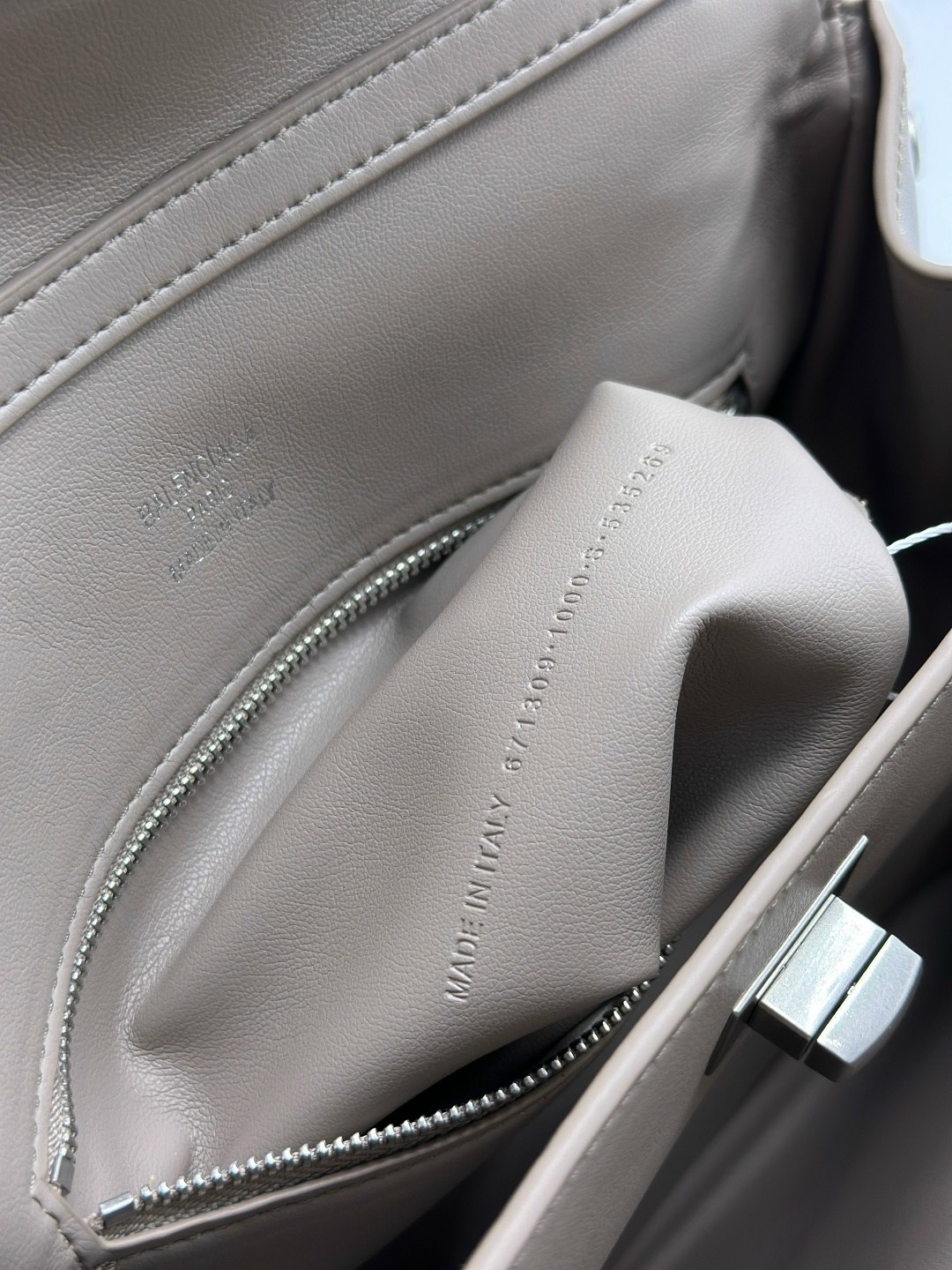 сумка женская balenciaga,сумка balenciaga,сумка balenciaga натуральная кожа 35-24 см,сумка balenciaga rodeo,женская сумка rodeo balenciaga