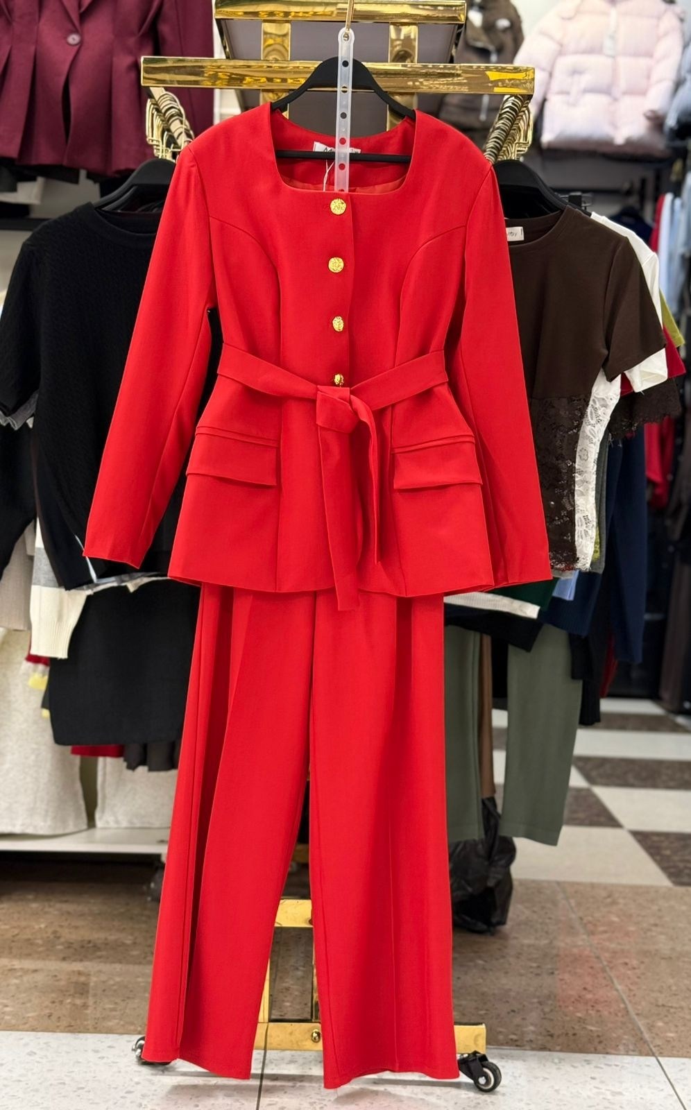 брючный костюм,женский брючный костюм,брючный костюм vilena 646 красный,костюм с брюками,вечерние брючные костюмы