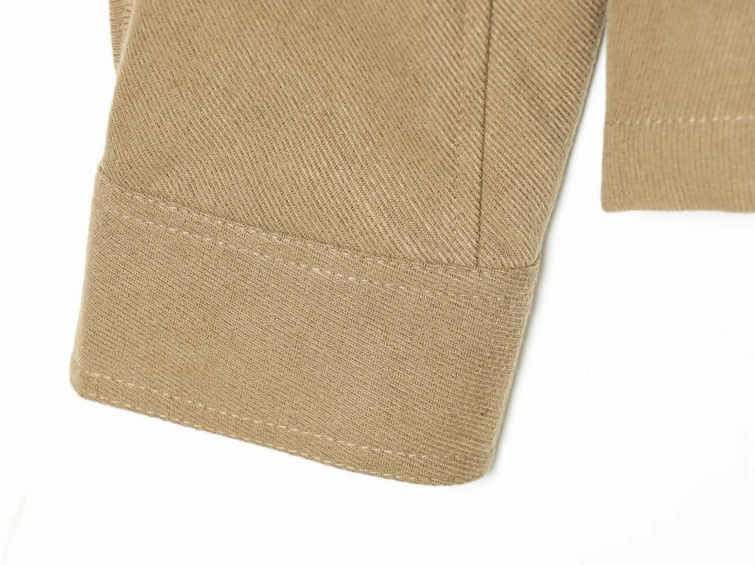 повседневная куртка,куртка,замшевая куртка,куртка с карманами,куртка женская