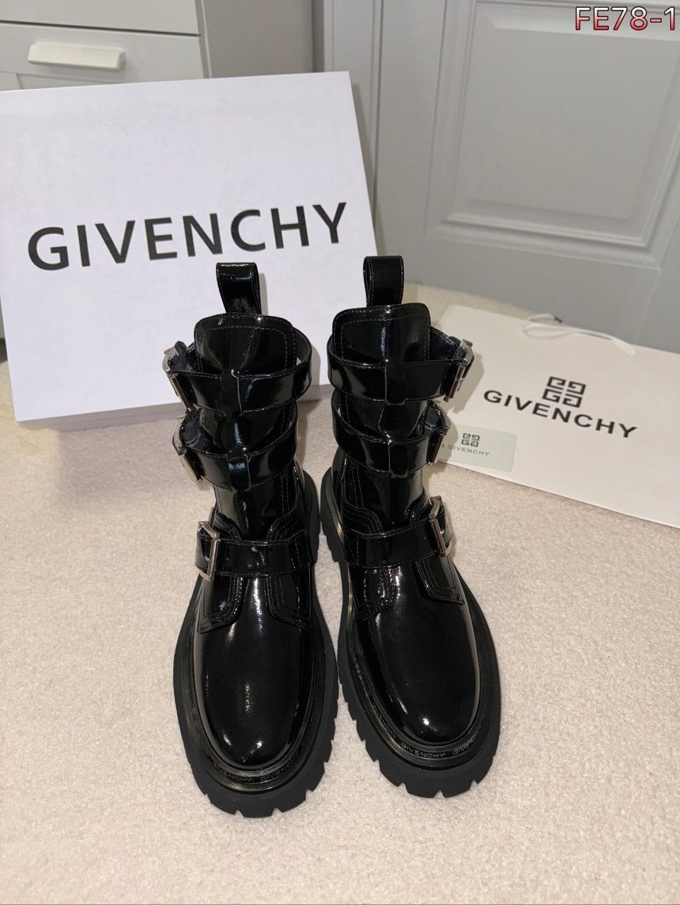 ботинки givenchy,,женские ботинки,женская ,ботинки модные