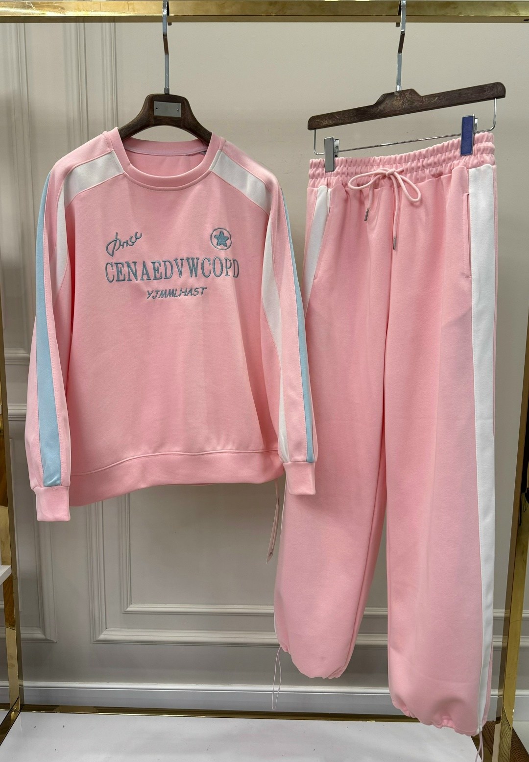 спортивные костюмы,спортивный костюм диор женский,спортивный костюм женский,спортивный костюм dior,повседневный спортивный костюм