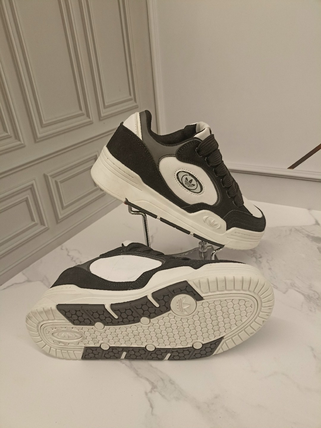 ,кроссовки женский adidas,adidas кроссовки,женские кроссовки,кроссовки adidas adi 2000