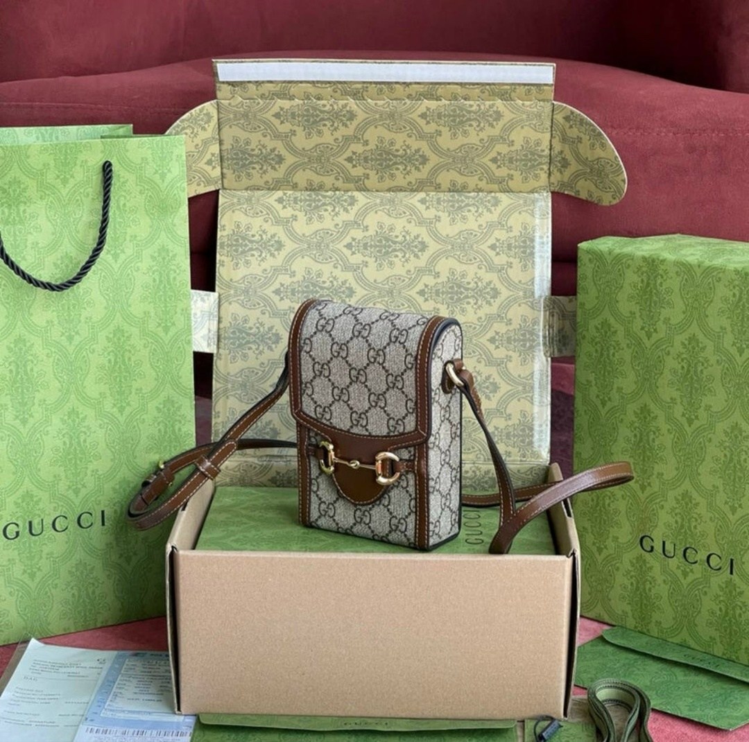 сумка gucci,gucci сумка на плечо,сумка гуччи кросс боди,женская сумка на gucci,сумка gucci horsebit 1955