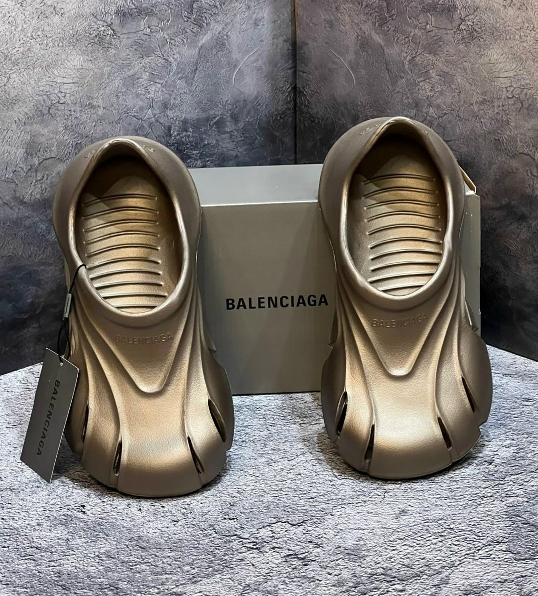 шлепанцы balenciaga,тапки balenciaga,сандалии balenciaga,тапочки balenciaga,шлепанцы баленсиага
