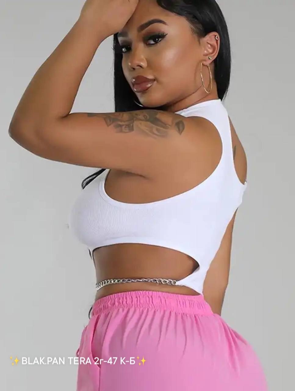 укороченные топы,женские топы,девушка,женский укороченный топ,укороченный топ с вырезом