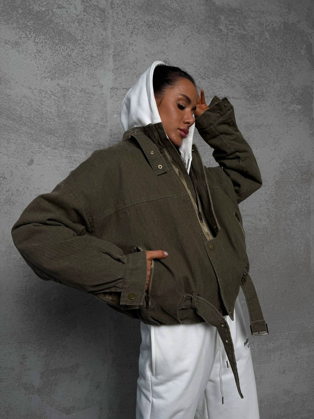 куртка бомбер,повседневная куртка,куртка оверсайз,куртка с карманами,куртка бомбер осенняя win denim88-92 цвет коричневый