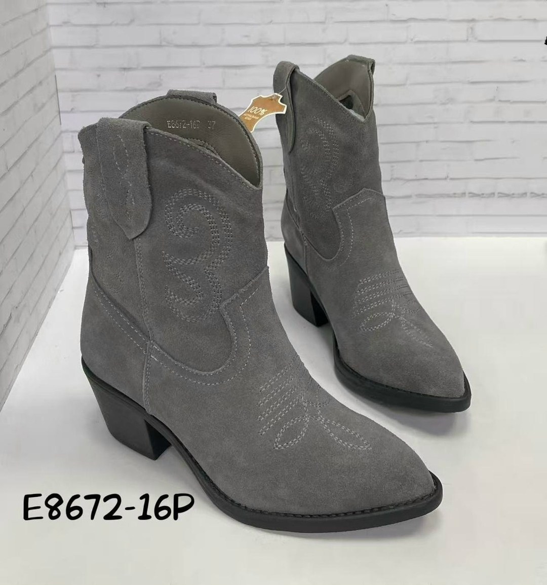 женские ботильоны,женские ботинки,,бежевые замшевые ботильоны,казаки замшевые эконика