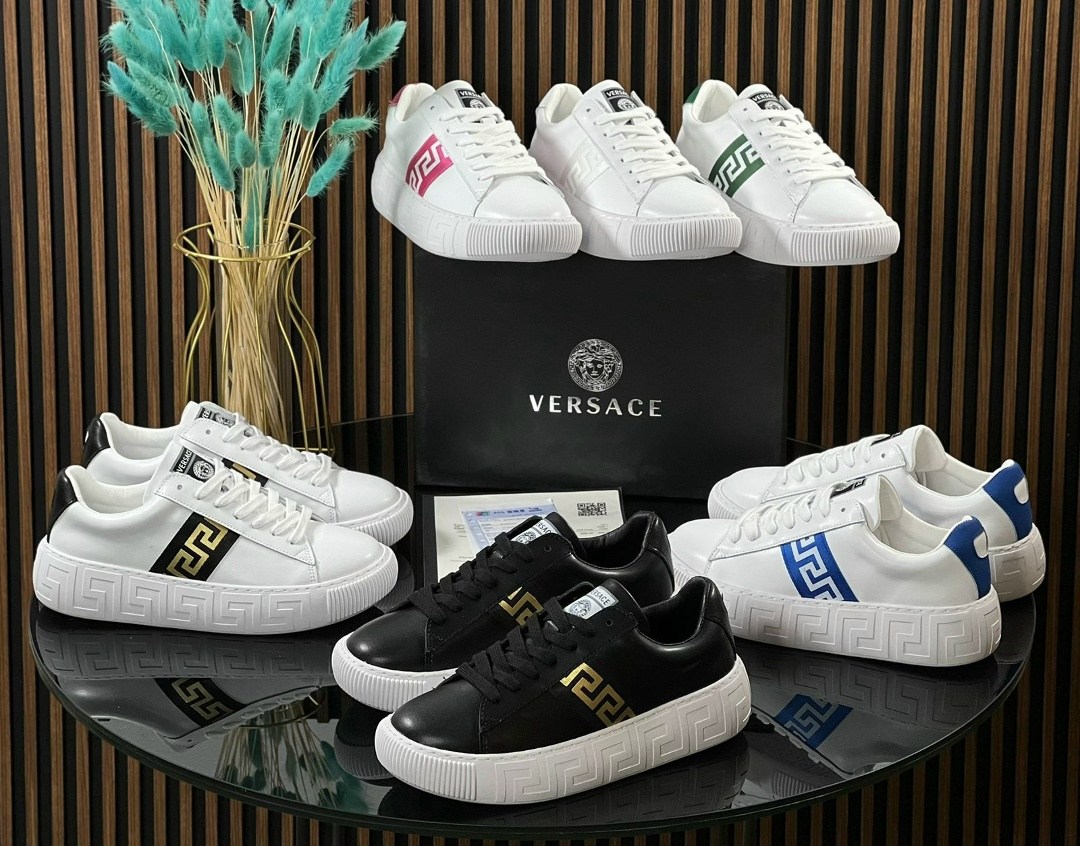 ,versace кроссовки,кроссовки версаче,кроссовки версаче черно золотые,низкие кроссовки