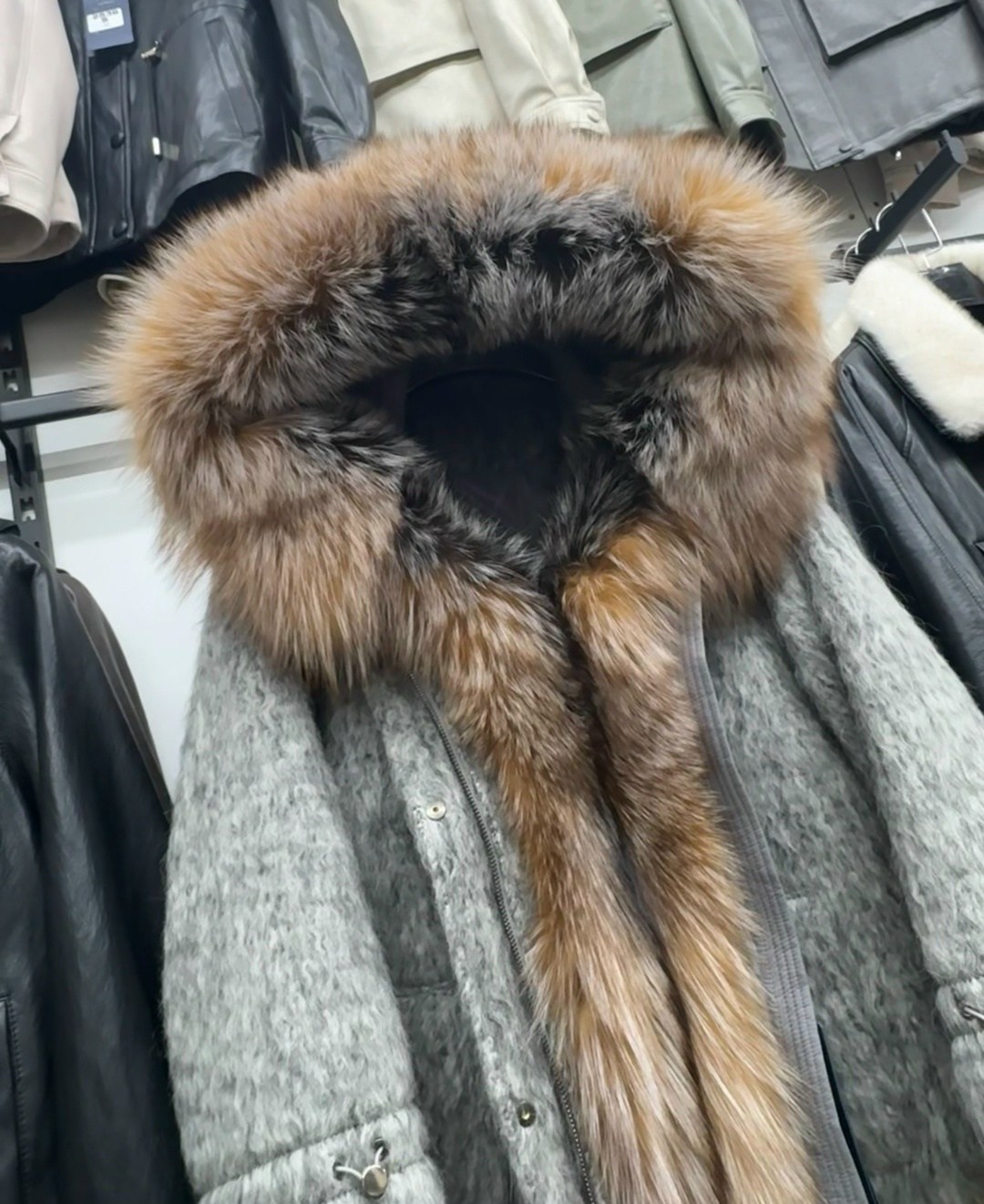 зимняя куртка полупальто с натуральным мехом лисы oksana utova brand,,женская куртка,зимняя куртка