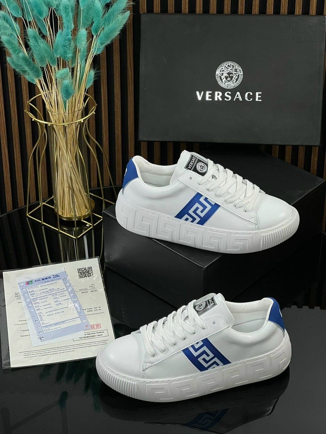 ,versace кроссовки,кроссовки версаче,кроссовки версаче черно золотые,низкие кроссовки