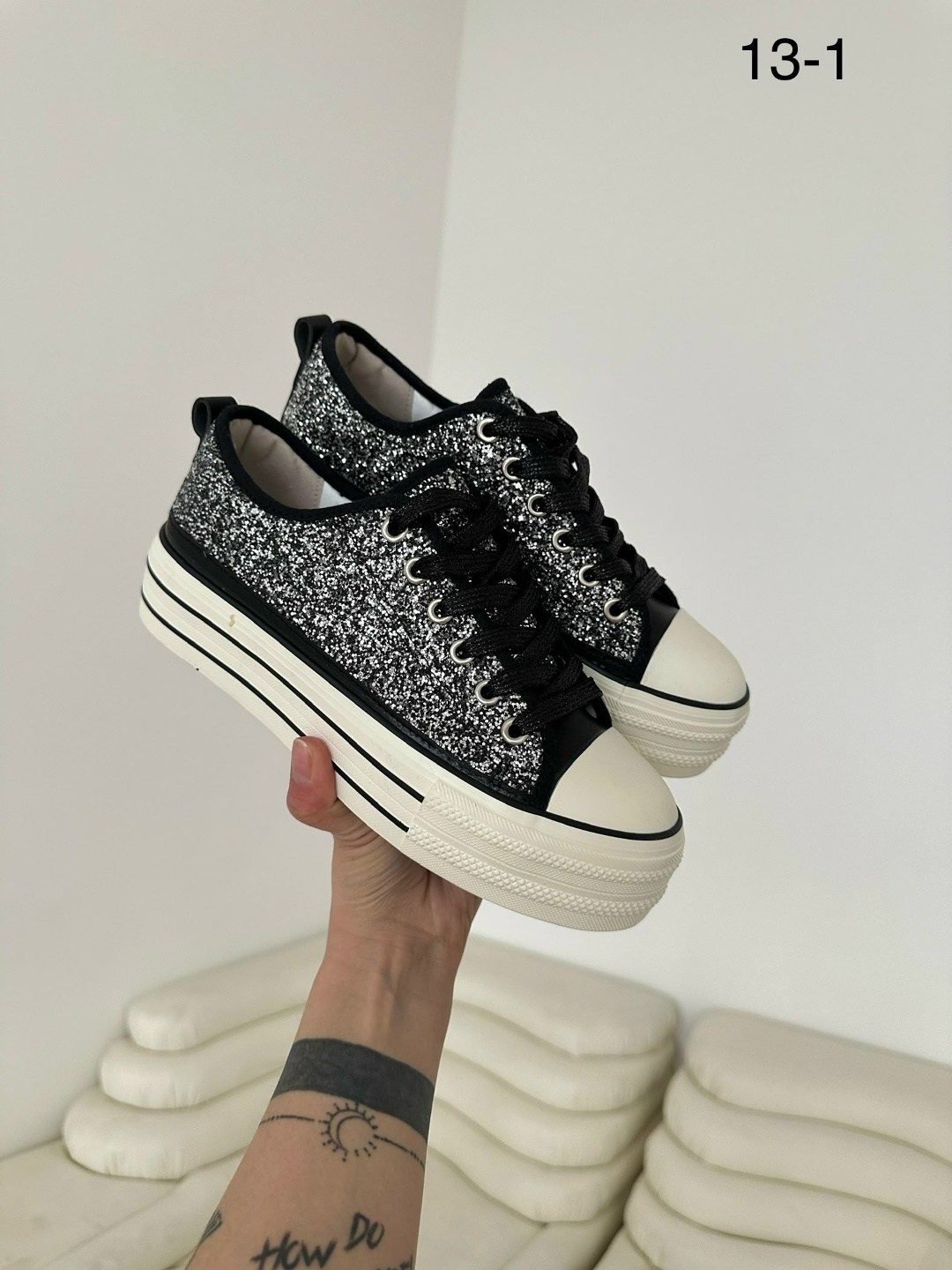 ,кеды женски,блестящие кроссовки,кеды на платформе,женская