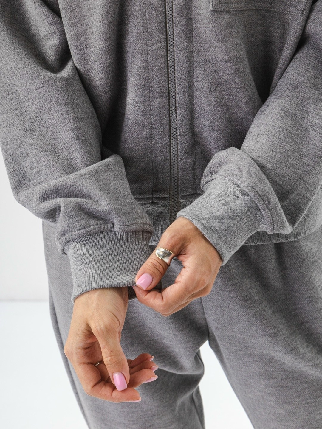 костюм женский nila флисовый серый xl/2xl,костюм спортивный теплый флисовый с молнией qova цвет светлый графит серый,костюм на флисе,трикотажный костюм серый,трикотажные костюмы женские