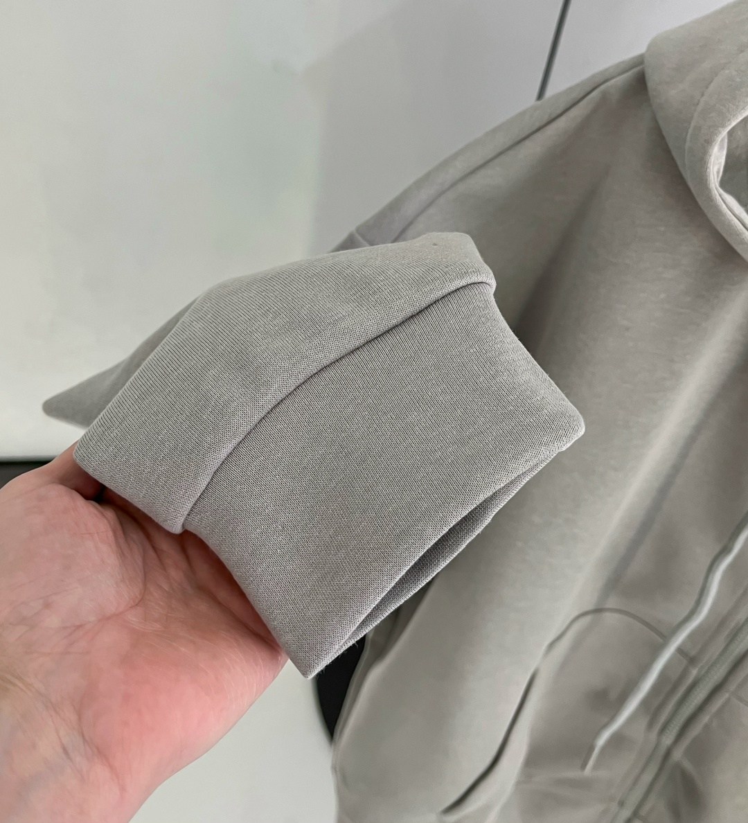 одежда толстовка,толстовка модная,толстовка,толстовка в стиле,кофта толстовка