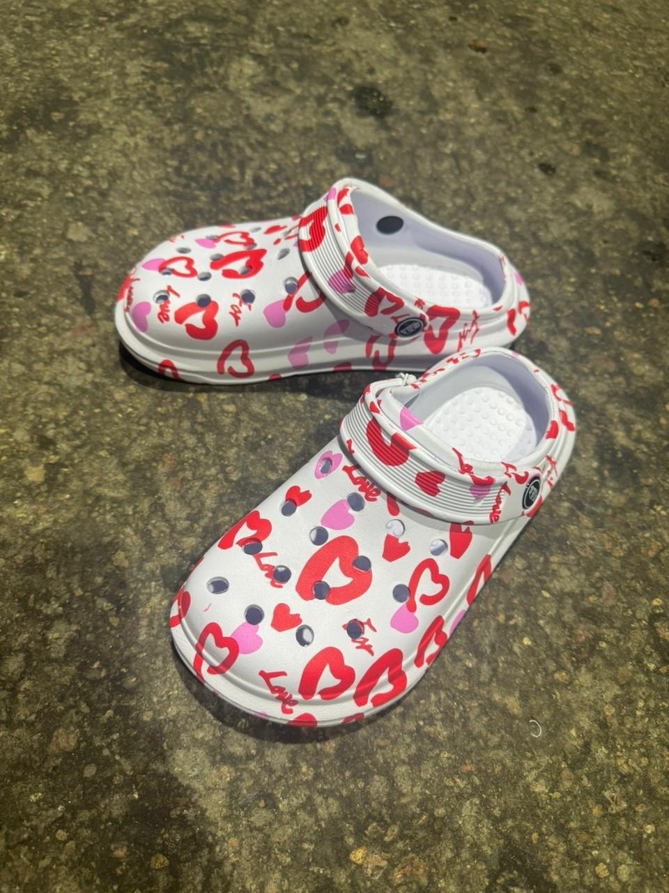 ,сабо crocs,шлепанцы крокс детские,кроксы детские,крокс китти кроксы