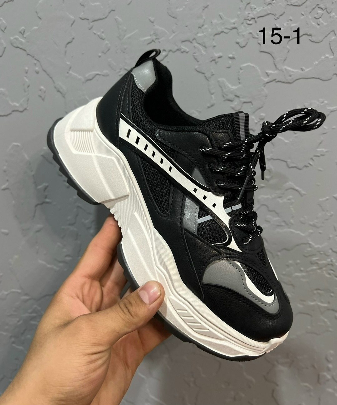 женские кроссовки,,повседневные кроссовки,кроссовки,модные кроссовки