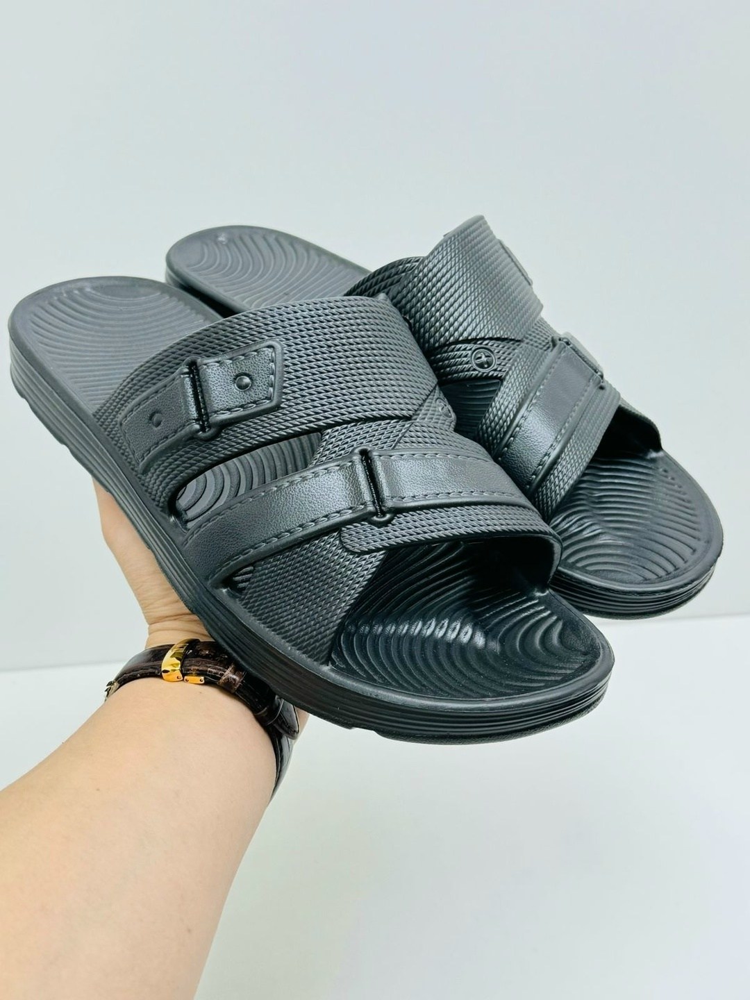 мужские шлепанцы,мужские шлепки,сланцы шлепанцы,мужские сланцы,сандалии мужские