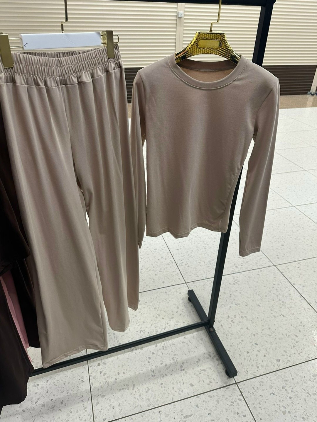 трикотажные костюмы,женский костюм,костюм,спортивные костюмы,брючный костюм