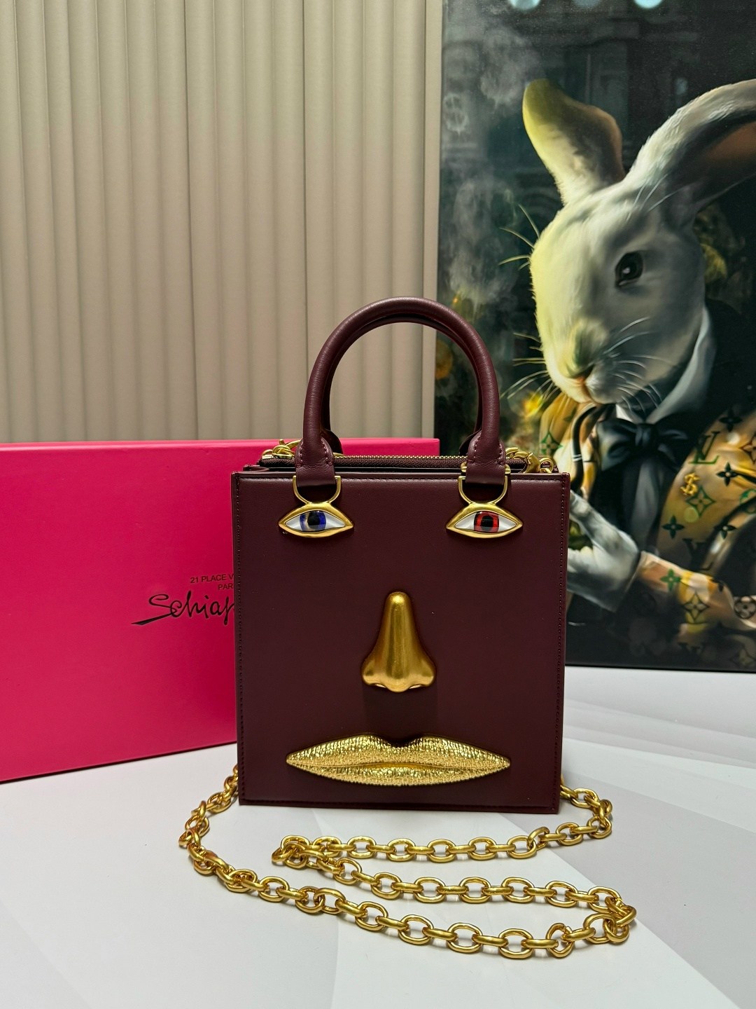 сумка-тоут schiaparelli,сумка schiaparelli,сумка женская schiaparelli,бархатная сумка для глаз schiaparelli premium sense demon,сумка schiaparelli натуральная кожа
