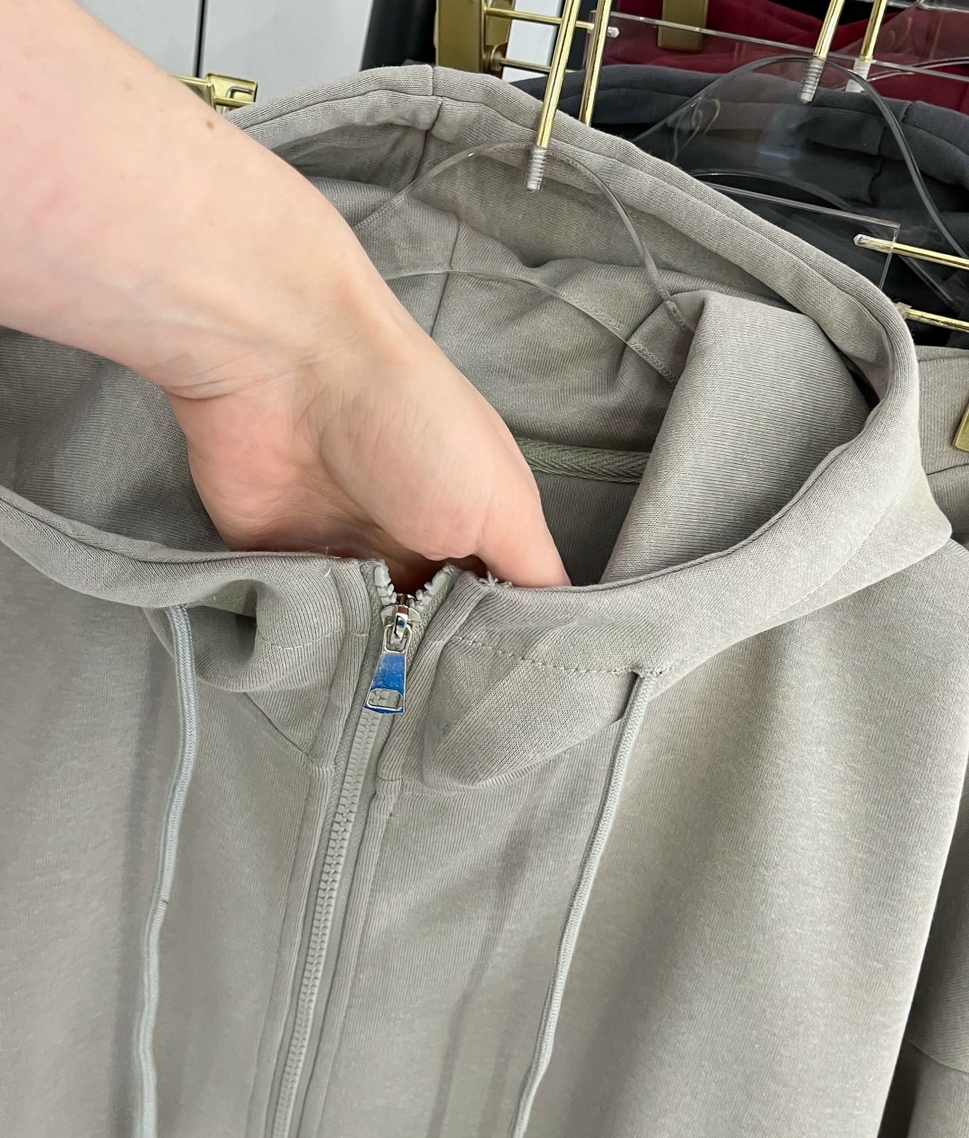 одежда толстовка,толстовка модная,толстовка,толстовка в стиле,кофта толстовка