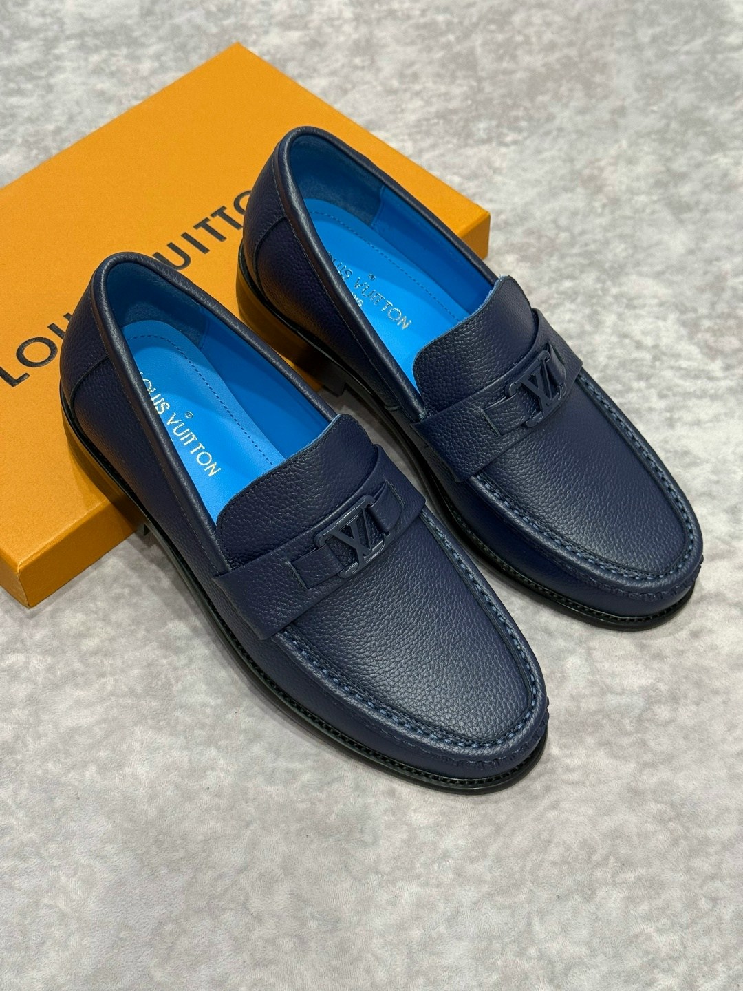 мокасины мужские луи виттон,кожаные мокасины louis vuitton синего цвета,мокасины louis vuitton мужские,мужские кожаные мокасины louis vuitton 2025-2025 черные,лоферы louis vuitton